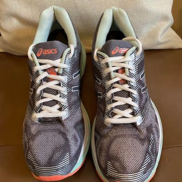 Asics Gel Nimbus 19 Athletic Running Shoes - Picture 4 of 8